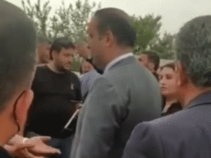 Deputatla kənd sakinləri arasında nə baş verib? – Video