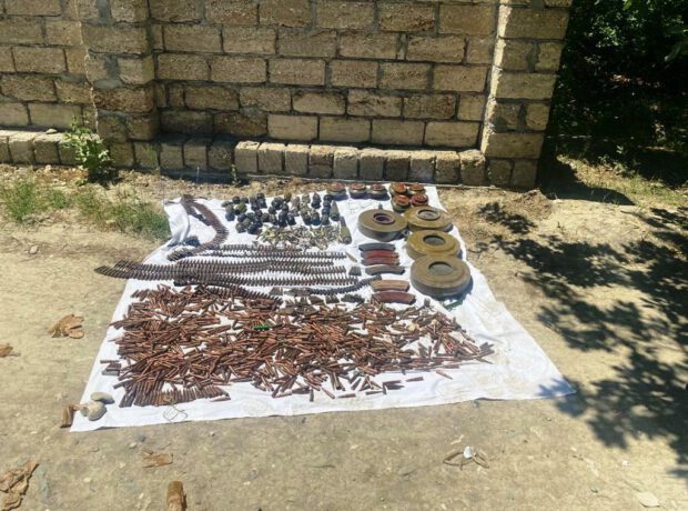 Azərbaycanda qəbiristanlıqda cəbhəxana aşkarlandı – FOTO Azərbaycanda qəbiristanlıqda cəbhəxana aşkarlandı – FOTO