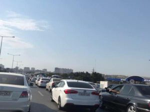 Bakı-Sumqayıt yolunda uzun tıxac yarandı