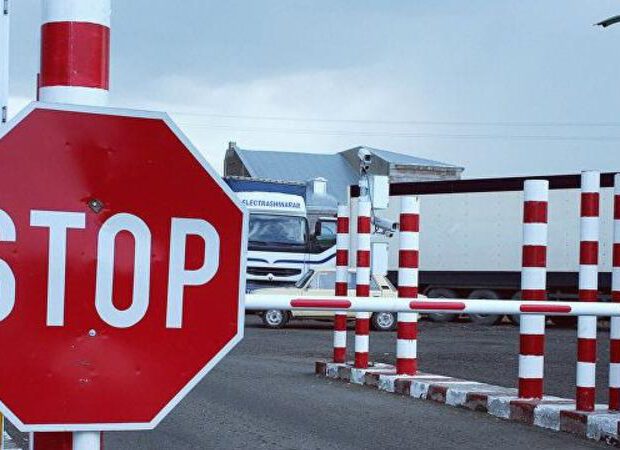 Sürücülərin NƏZƏRİNƏ: Bu yollar 7 saatlıq BAĞLANACAQ Sürücülərin NƏZƏRİNƏ: Bu yollar 7 saatlıq BAĞLANACAQ