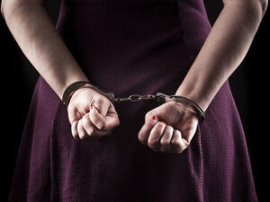 Azərbaycanda şirkətin xanım direktoru həbs edildi