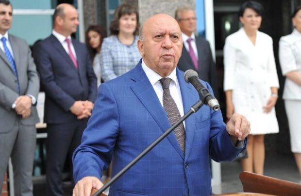 Rektorun biznes imperiyası: Super marketlər, avtosalonlar, villalar… Rektorun biznes imperiyası: Super marketlər, avtosalonlar, villalar…