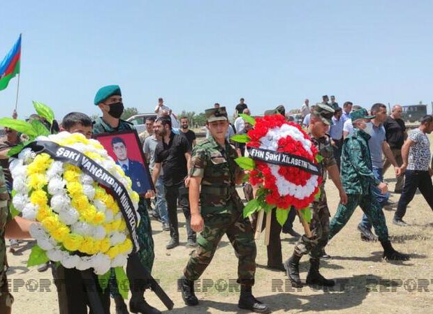 DSX-nin şəhid hərbi qulluqçusu dəfn edildi – FOTO DSX-nin şəhid hərbi qulluqçusu dəfn edildi – FOTO