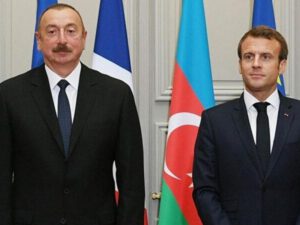 Emmanuel Makron İlham Əliyevə zəng edib