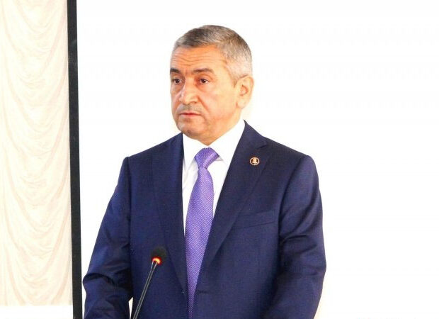 İcra başçısı deputatın xalası oğlunu vəzifəyə təyin etdi İcra başçısı deputatın xalası oğlunu vəzifəyə təyin etdi