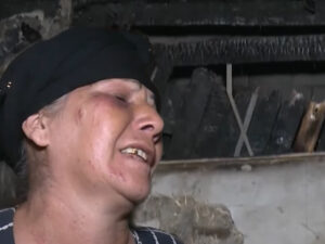 Ana və 2 azyaşlı uşağın diri-diri yandığı evdən dəhşətli görüntülər – VİDEO