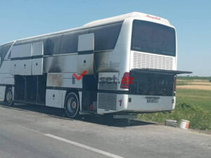 Şagirdləri Qubaya istirahətə aparan avtobus yandı – FOTO