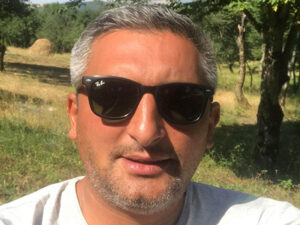 Kəlbəcərdə yaralanan AzTV-nin rejissorundan açıqlama