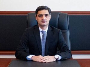 Prokuror sabiq nazir müavininə cəza istədi