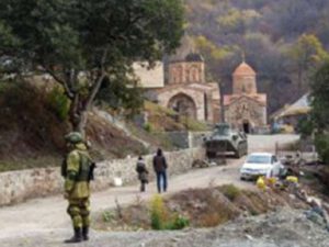 Erməni keşişləri Kəlbəcərdəki Xudavəng monastrını həmişəlik tərk etdi