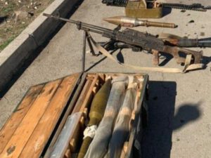 Polis əməkdaşları Xocalıda xeyli silah-sursat tapdı