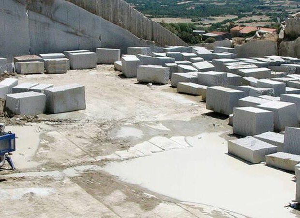 40 yaşlı kişi daş karxanasında öldü 40 yaşlı kişi daş karxanasında öldü
