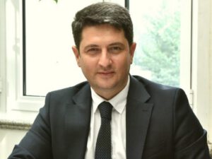 Biz Azərbaycan media mühitinin “qecə-qondu” saytlardan təmizlənməsini istəyirik – Rüstəm Əhmədov