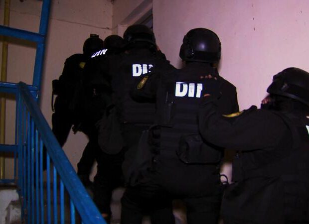 SON DƏQİQƏ! Bakının bir neçə rayonunda əməliyyat: Xeyli sayda tutulan var SON DƏQİQƏ! Bakının bir neçə rayonunda əməliyyat: Xeyli sayda tutulan var