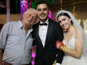 Toyu olan nəvəsinə babasından 300 minlik hədiyyə – FOTO