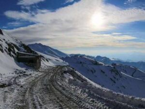 Kəlbəcərə Ömər aşırımı üzrə yol çəkilir – Prezident açıqladı