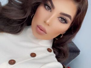 Əfqanıstanın pop-ulduzu ölkədən qaçdı – FOTO