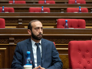 Ermənistan XİN rəhbəri Lavrovla görüşə gedir