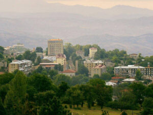 Düşmən Füzuli və Şuşanı atəşə tutdu