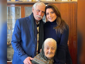 Məşhur müğənninin atası və nənəsi koronavirusdan öldü – FOTO