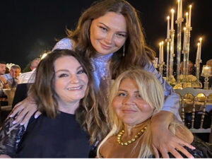 Qənirə Paşayevanın bacısının toyundan yeni fotolar