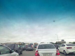 Bakı-Sumqayıt yolunda uzun tıxac – Hərəkət məhdudlaşdırıldı