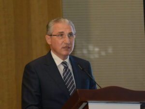 Nazir bütün müşavirlərini vəzifədən azad edibmiş