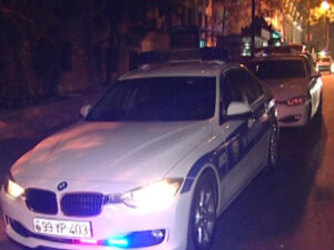 Sabirabadda sürücü DYP əməkdaşlarına xəsarət yetirdi
