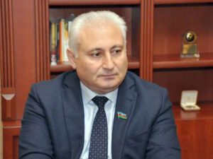 Deputat vəzifəsindən azad olundu