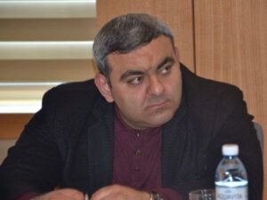 Hakim dedi ki, “KİV haqqında” qanun balaca büroşurdur, ona istinad edə bilmərəm – baş redaktor