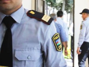 Polis polkovniki bölmədə “”ə” sən boyda olar” dedi, döyüldü