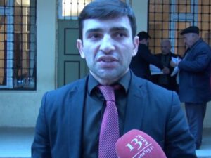 Beyləqanda reportaj hazırlayan jurnalisti döyüb, telefonunu sındırıblar – VİDEO