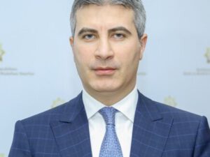 Mustafa Abasbəylinin vəzifə karyerasında şübhəli məqamlar – O, dövlət postuna necə təyinat alıb?