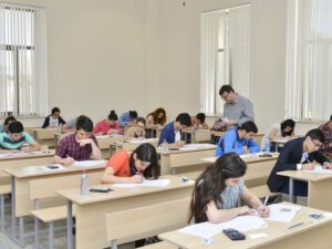 10-a yaxın kollecə publik hüquqi şəxs statusu verilir