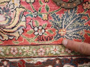 Xalçanı yuduzdurmağa göndərdi: Eşitdiyinə inanmadı: Yuyanda baxdılar ki… – FOTOLAR