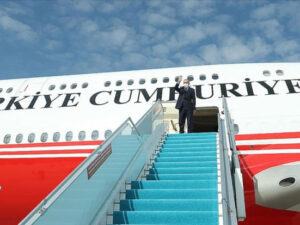 Ərdoğanın təyyarəsi Füzuli Beynəlxalq Hava Limanına endi – CANLI YAYIM