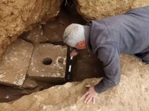 Torpağı qazanda üzə çıxdı: Nə olduğunu biləndə… – Ancaq varlı insanlar / FOTOLAR