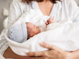 11 yaşlı qızın uşaq dünyaya gətirməsi ilə bağlı CİNAYƏT İŞİ AÇILDI