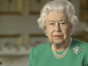 Britaniya Kraliçası Azərbaycanı təbrik etdi