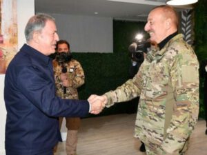 İlham Əliyev Şuşada Hulusi Akarı qəbul etdi