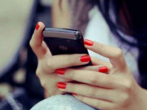 Əməkdar artist: “Qadının ərinin telefonuna baxması qadağandır” – VİDEO