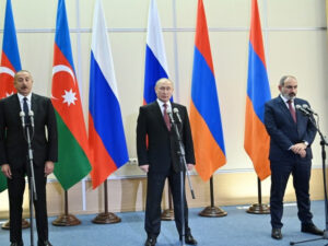 Putin sülh rəmzini İlham Əliyev və Nikol Paşinyana hədiyyə etdi