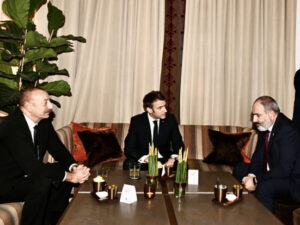 İlham Əliyevlə Paşinyan arasında növbəti görüş – Makronun təşəbbüsü