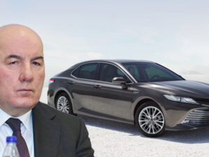 Elman Rüstəmov 73 minə “Toyota” alır