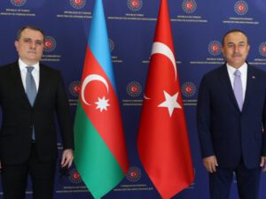 Ceyhun Bayramov Çavuşoğlu ilə danışdı