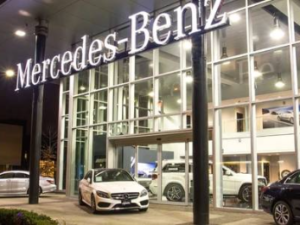General oğullarının adını daşıyan holdinq: “Mercedes brendi, klinikalar SİYAHI