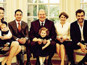 Armen Sarkisyan kimdir? – Casus, diplomat, siyasətçi, yoxsa pedaqoq?