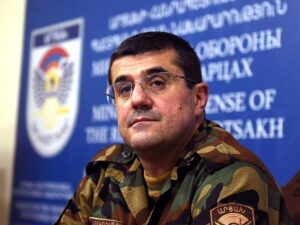 Baş Prokurorluq: “Araik Arutyunyanın qısa müddətdə istintaqa təqdim edilməsi təmin ediləcək”