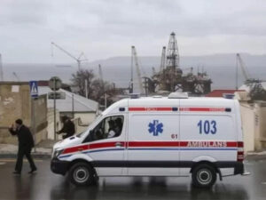 “Evin içində ölməliyəm?” – Koronavirus xəstələri Azərbaycanda təcili tibbi yardımdan şikayət edir