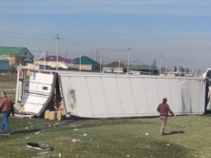 Azərbaycanda dəhşətli qəza – “TIR” 3 maşınla toqquşdu, ölən və xəsarət alanlar var – FOTO